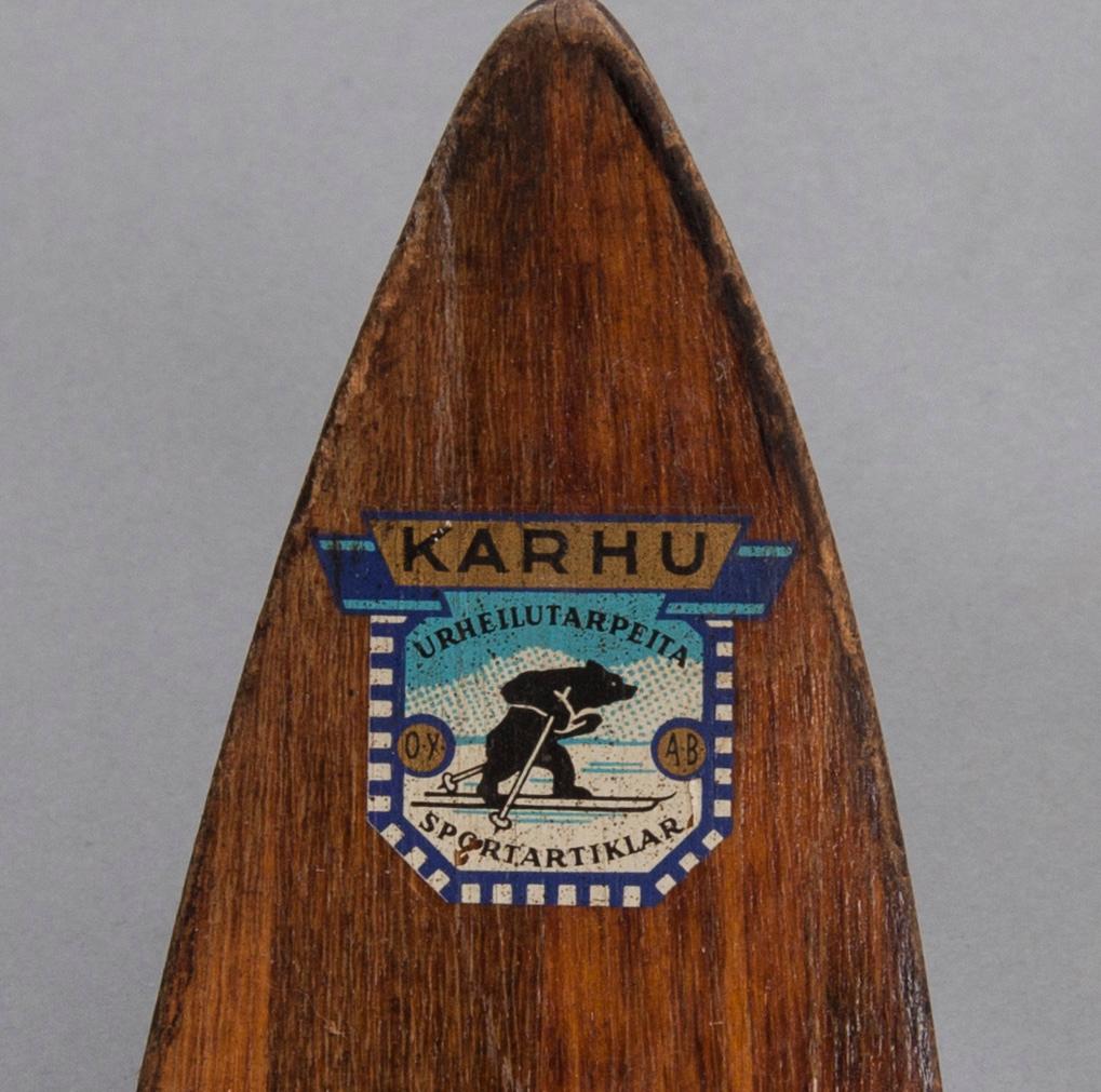 SUKSET, 2 pari, Karhu Urheilutarpeita "Retki" och Stockmann "Kilpa", 1950-luku, SAUVAT, 2 paria, 1900-luvun loppupuoli.