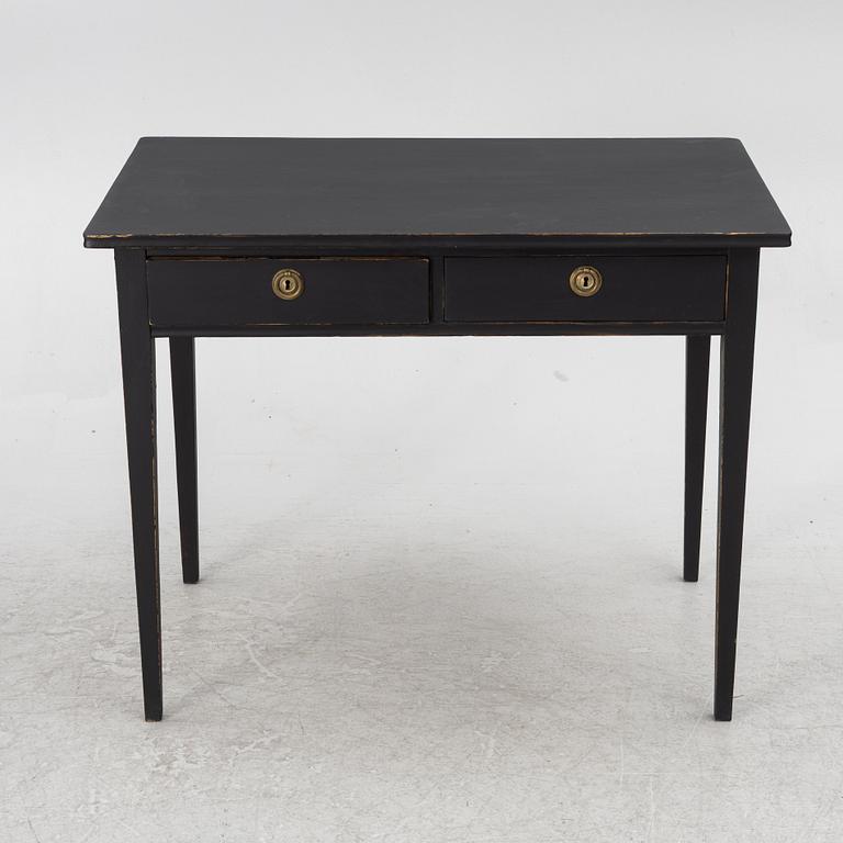 Skrivbord, gustaviansk stil, 1900-tal.