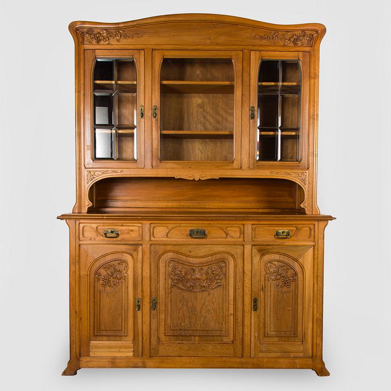 Vitrinskåp, tidigt 1900-tal.