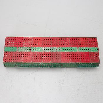 Meccano, locomotive and excavator.