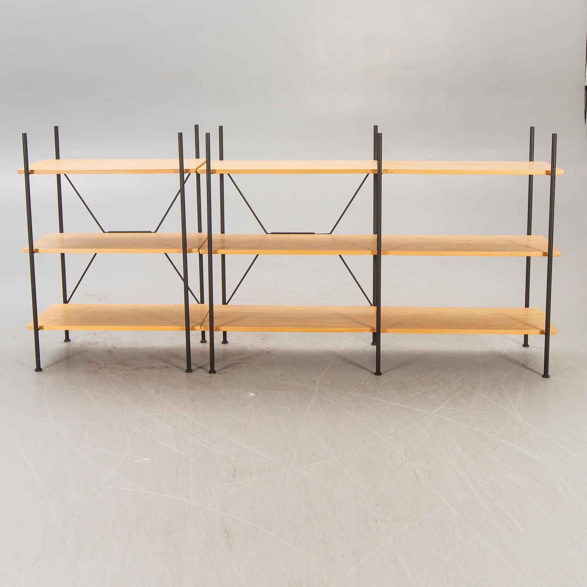 Novel Cabinet Makers Denmark, 5 gables and 9 shelves, contemporary.