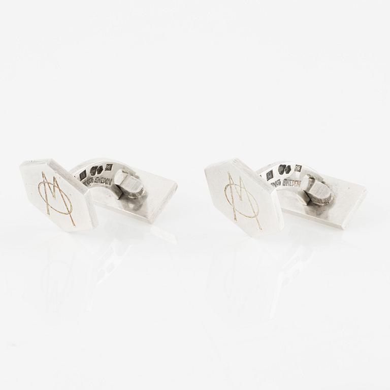 Wiwen Nilsson, a pair of cufflinks with monogram, sterling silver, Lund 1964.