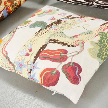 KUDDAR, 4 st, firma Svenskt Tenn, Stockholm, 2000-tal.