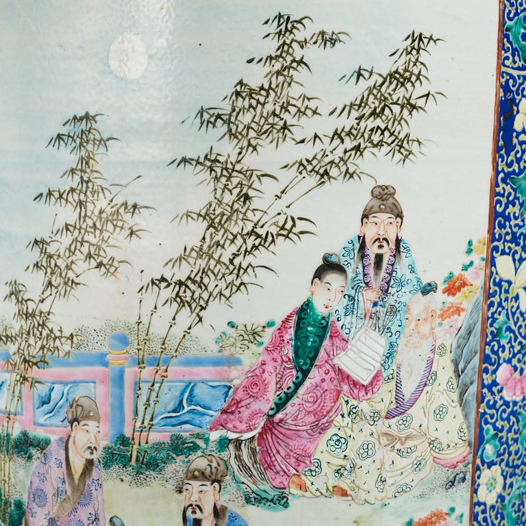 Praktvas, porslin. Qingdynastin, 1800-tal.