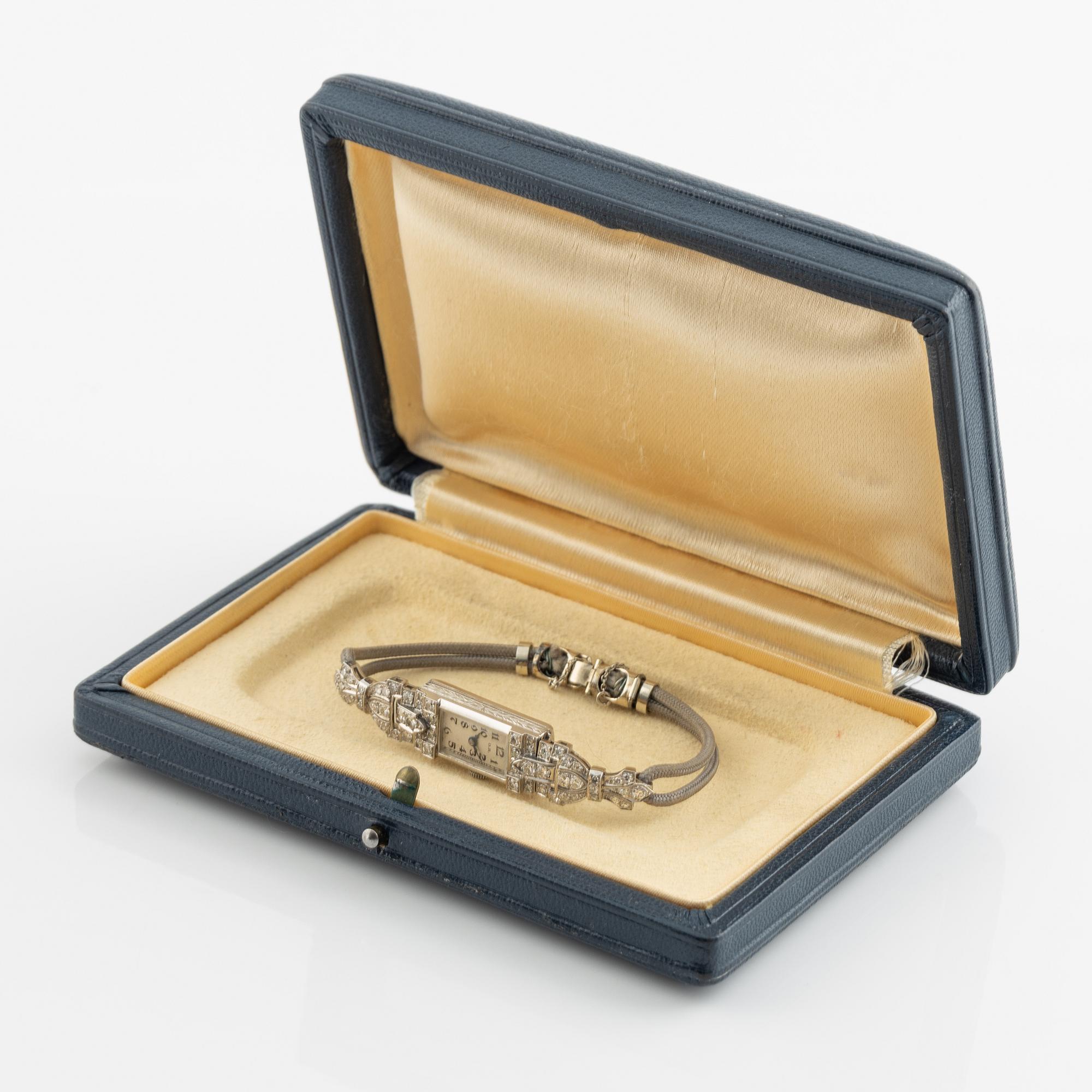 Brilliant cut and eight cut diamond ladies watch, art déco.