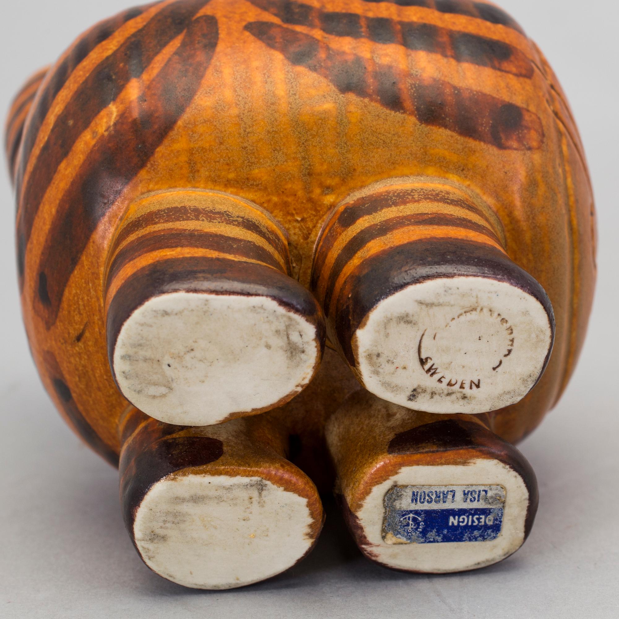 LISA LARSON, figurin, stengods, "Stora Katten" ur serien "Jura", Gustavsberg. Formgiven 1971.