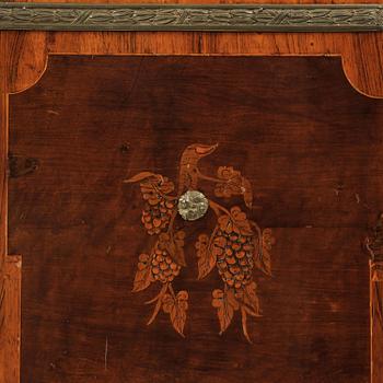 A Gustavian marquetry commode by A. Lundelius (master in Stockholm 1778-1823).