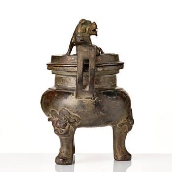 A tripod bronze censer, Ming dynasty (1368-1644).