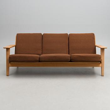 HANS J WEGNER, sohva, malli GE 290, Getama Gedsted, Tanska 1900-luvun puoliväli.