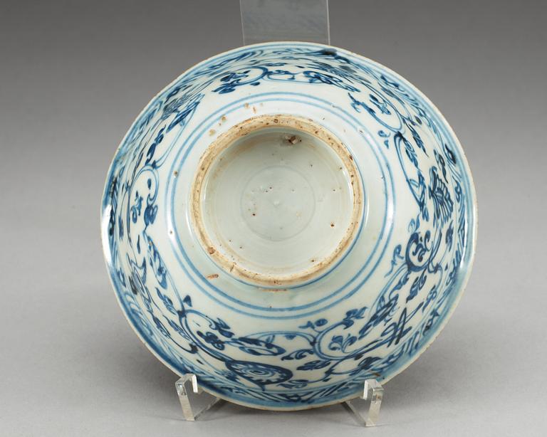 A blue and white bowl, Ming dynasty (1368-1644).
