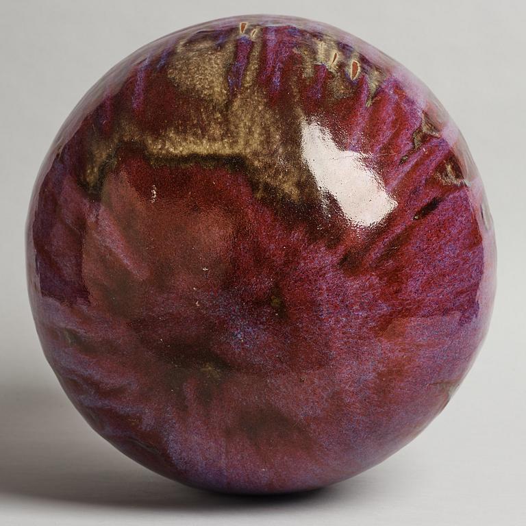 ULLA & GUSTAV KRAITZ, a stoneware "Sphere" sculpture, Fogdarp, Förslöv, Sweden.