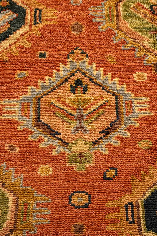 Carpet, Mamluk design, ca 304 x 239 cm.