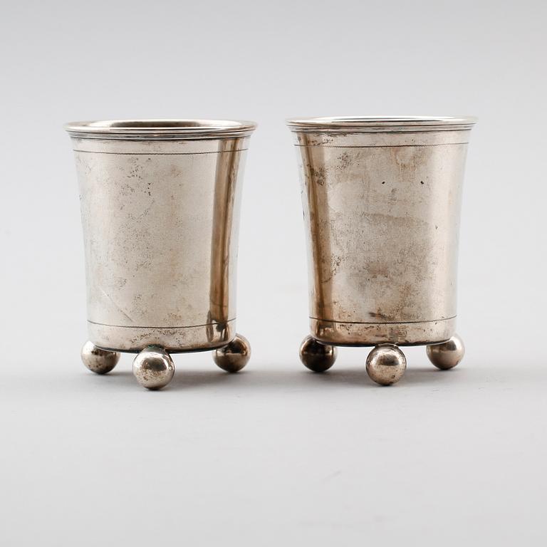 BÄGARE, 2 st, silver, Göteborg 1892. Vikt ca 117 gram.