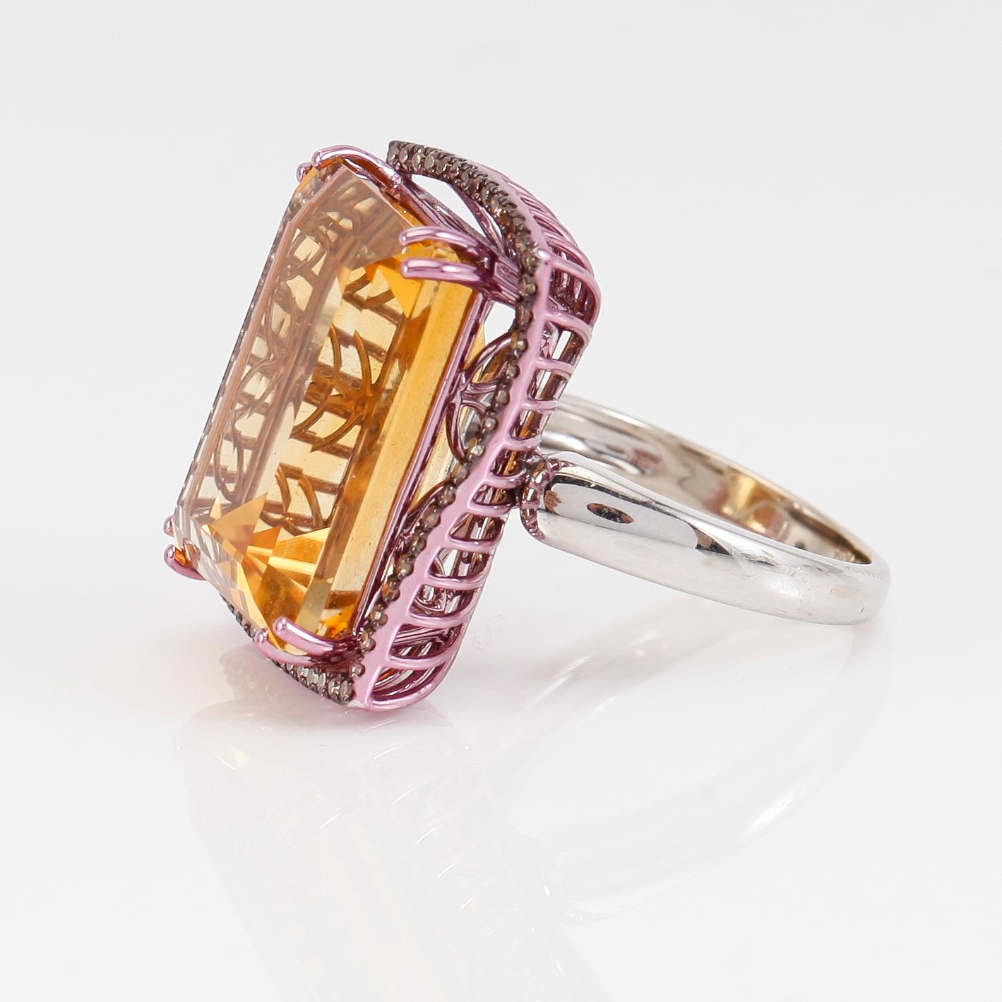 RING, 14K vitguld, citrin och diamanter.