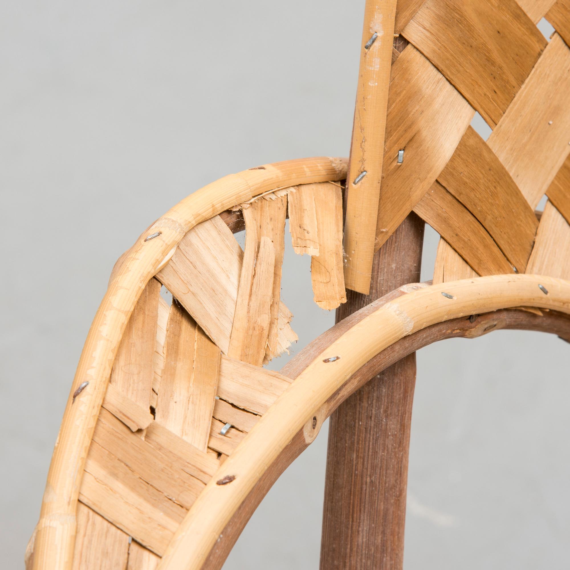 PROVENCE-STOLAR, 4 st, kastanjeträ, "Le Corbusier", Pascal Raffier Vannerie, Frankrike 1900-talets slut.