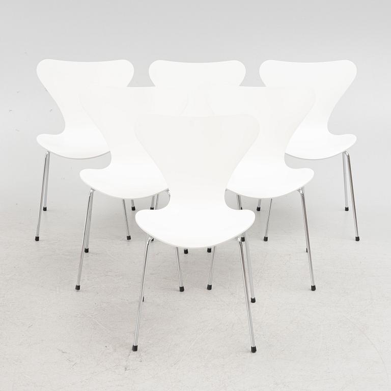 Arne Jacobsen, chairs, 6 pcs, "The Seven", Fritz Hansen, 2018.