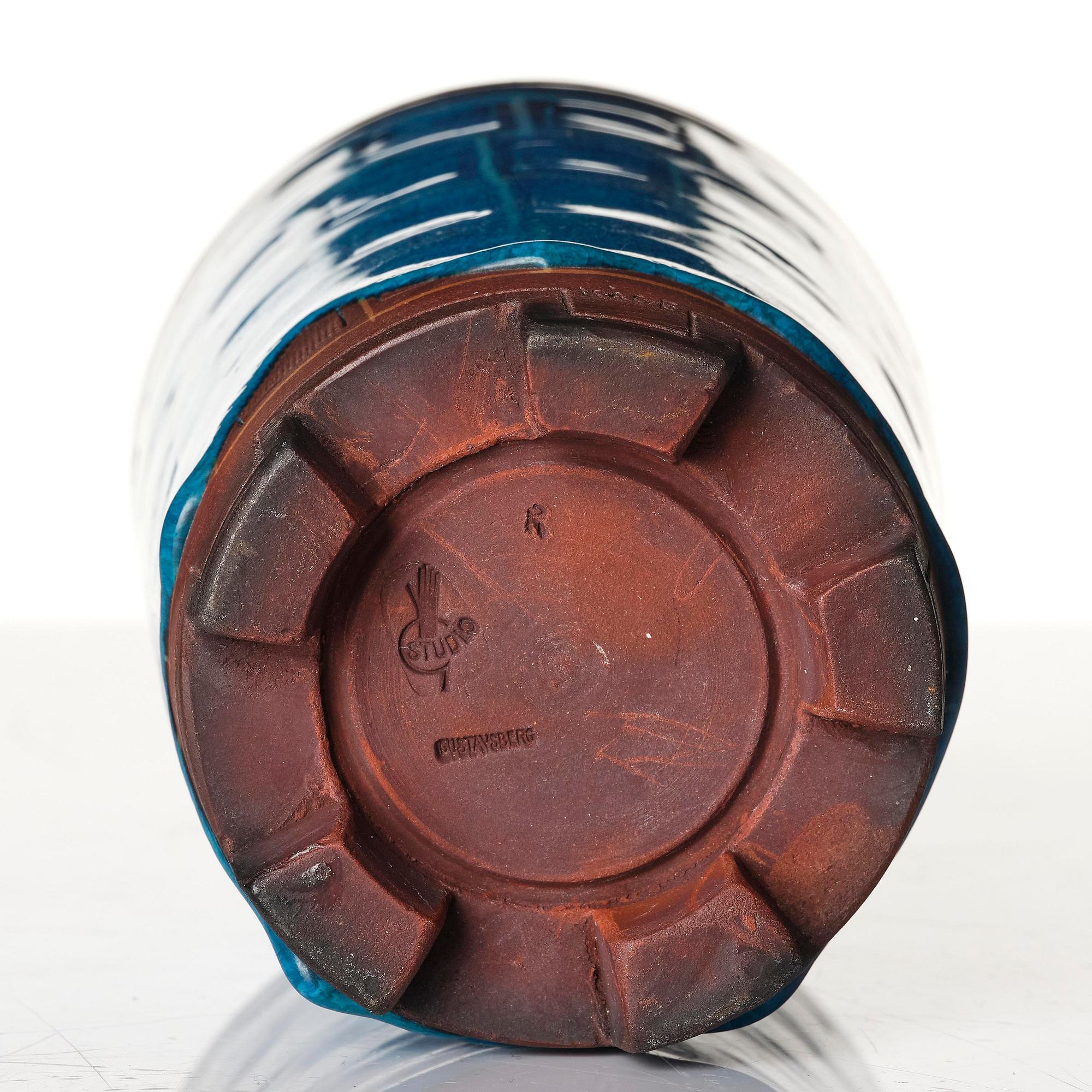 Wilhelm Kåge, Wilhelm Kåge, a "Farsta" stoneware vase, Gustavsberg Studio, signed and dated 1948.