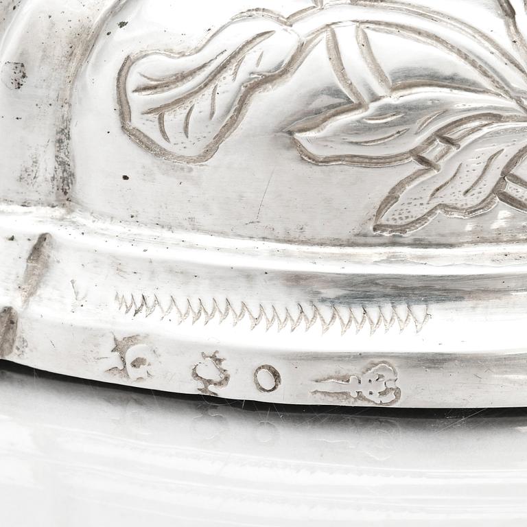 Saltkar, ett par, silver, otydlig mästarstämpel. Tyskland 1700-tal. Rokoko.