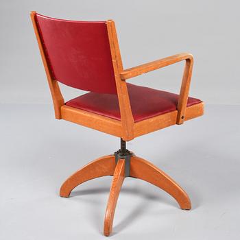 SKRIVBORDSSTOL, Åtvidaberg, 1900-talets andra hälft.