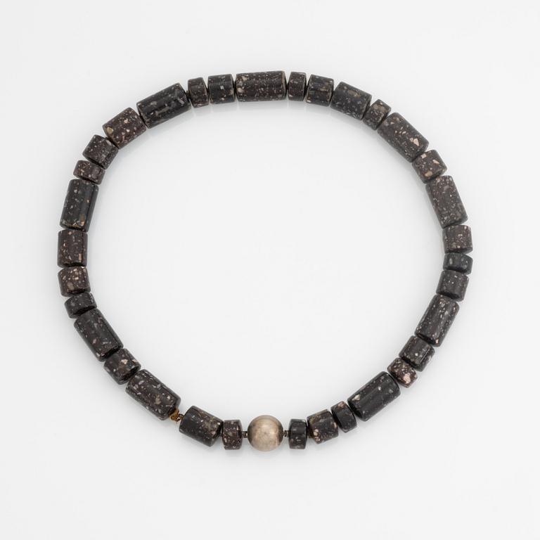 porphyry necklace, silver clasp, Gaudy.