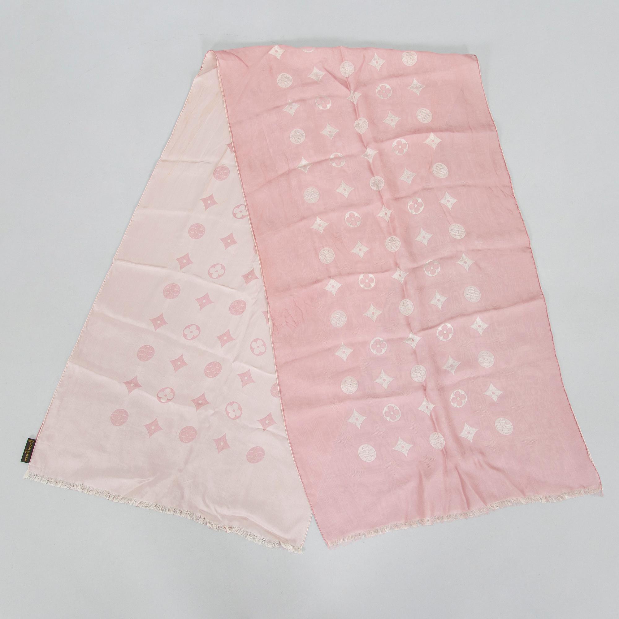 Louis Vuitton, scarf.