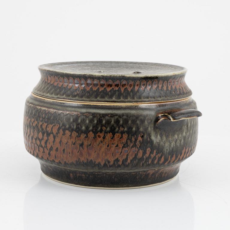 Carl-Harry Stålhane, a lidded stoneware bowl, signed and dated 62.