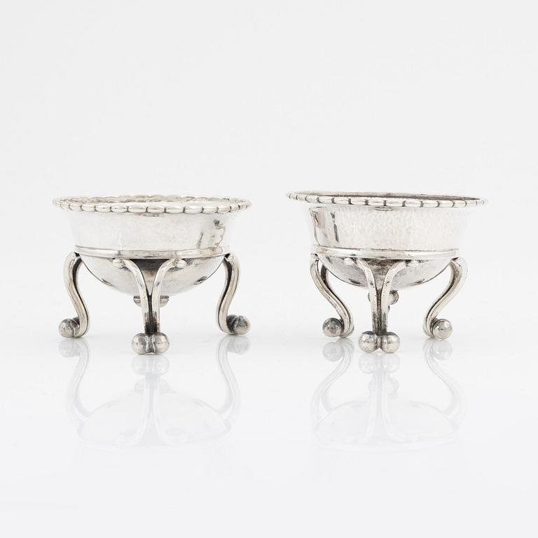 Georg Jensen, kryddkar / saltkar, två stycken, modell 20, silver 830, Danmark, 1919- ca 1927.