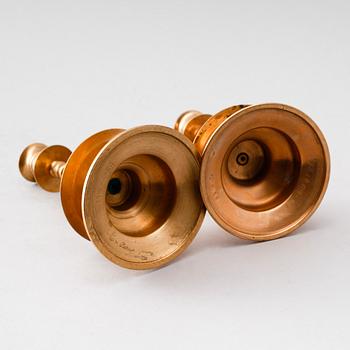 LJUSSTAKAR, 1 par, mässing, No 58, Skultuna, 1900-talets första hälft.