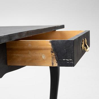 Skrivbord, 1900-talets första hälft. Rokokostil.