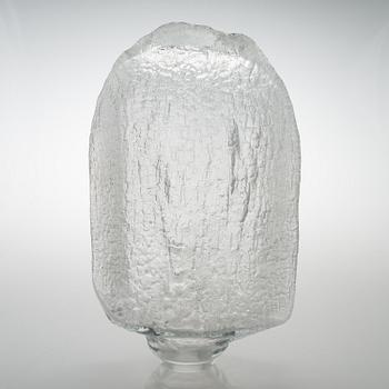 TIMO SARPANEVA, a 'Shadows' sculpture from Finlandia series, signed Timo Sarpaneva, Iittala 1964.