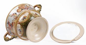 BÅLSKÅL, majolika, 1800/1900-tal.
