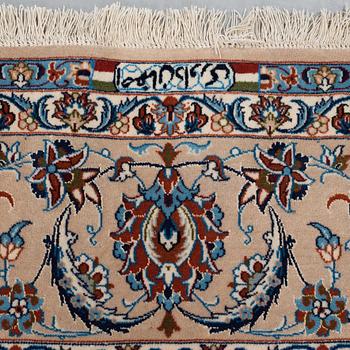 MATTA old Isfahan, märkt Davari, ca 318,5 x 206,5 cm.