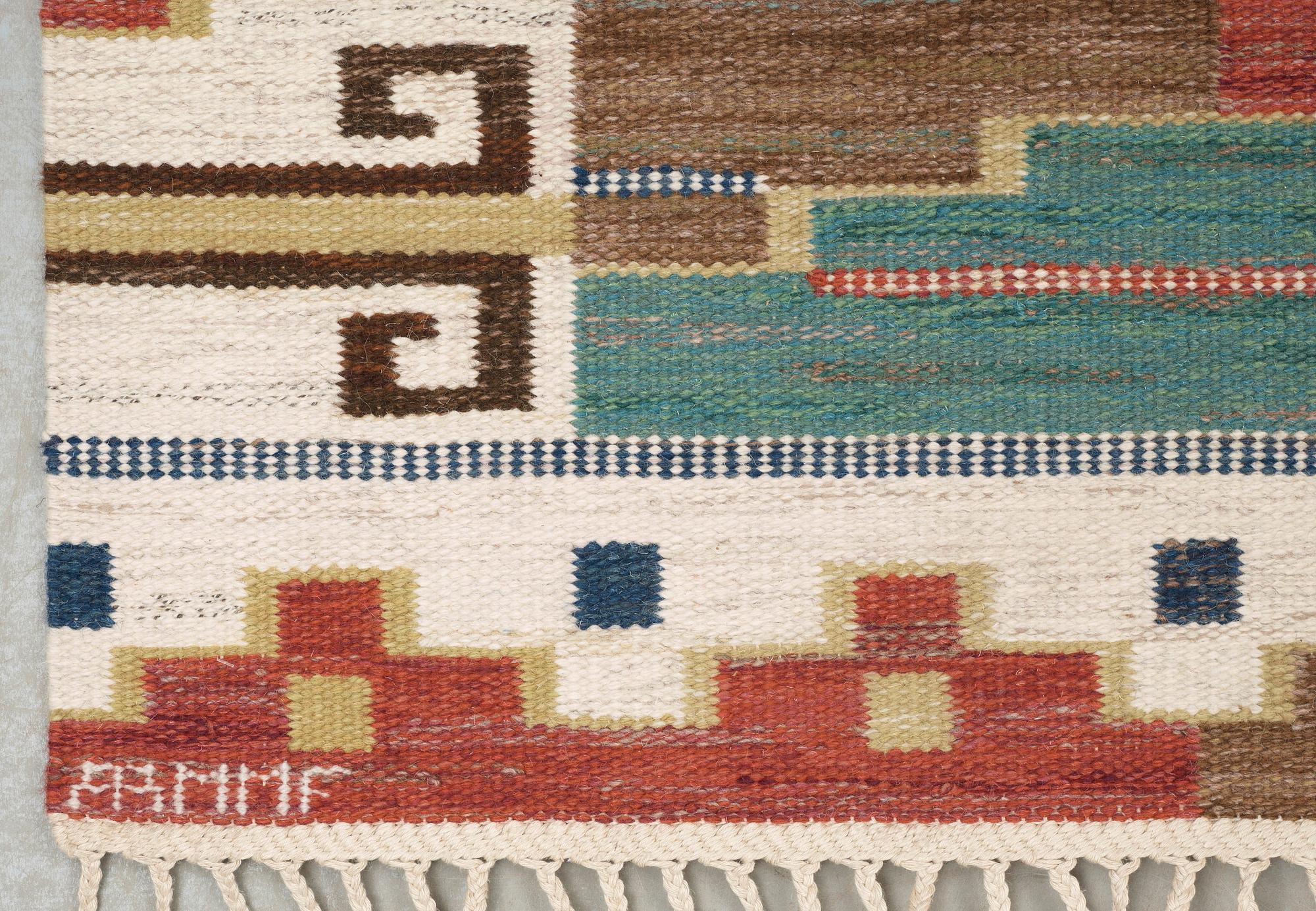 CARPET. "Blå heden". Flat weave. 308 x 262,5 cm. Signed AB MMF.