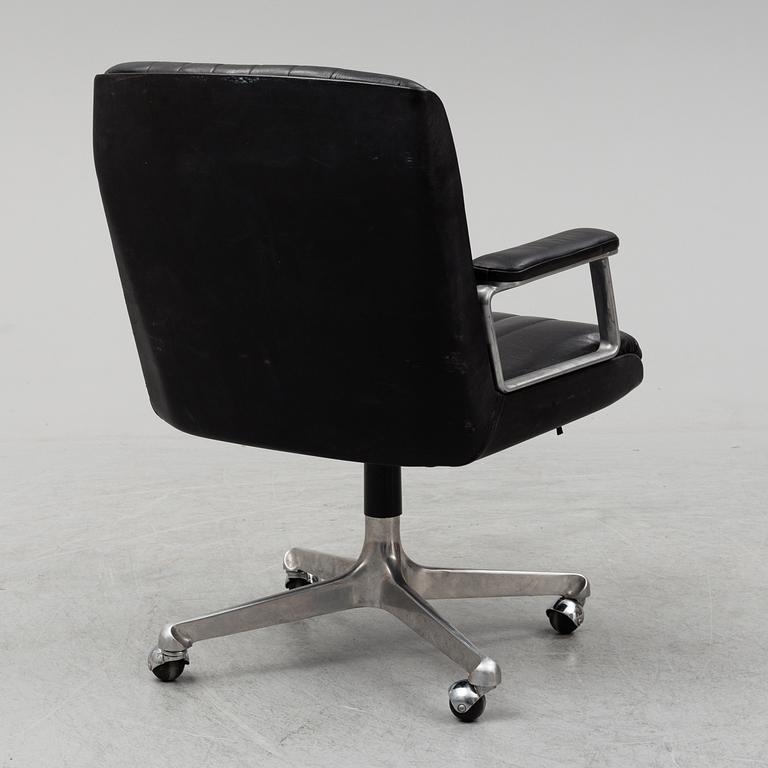 OSVALDO BORSANI, executive desk with armchair, Tecno Italy, 1970's.