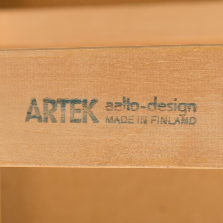 A mid-20th century '900' tea trolley for Artek, Finland.