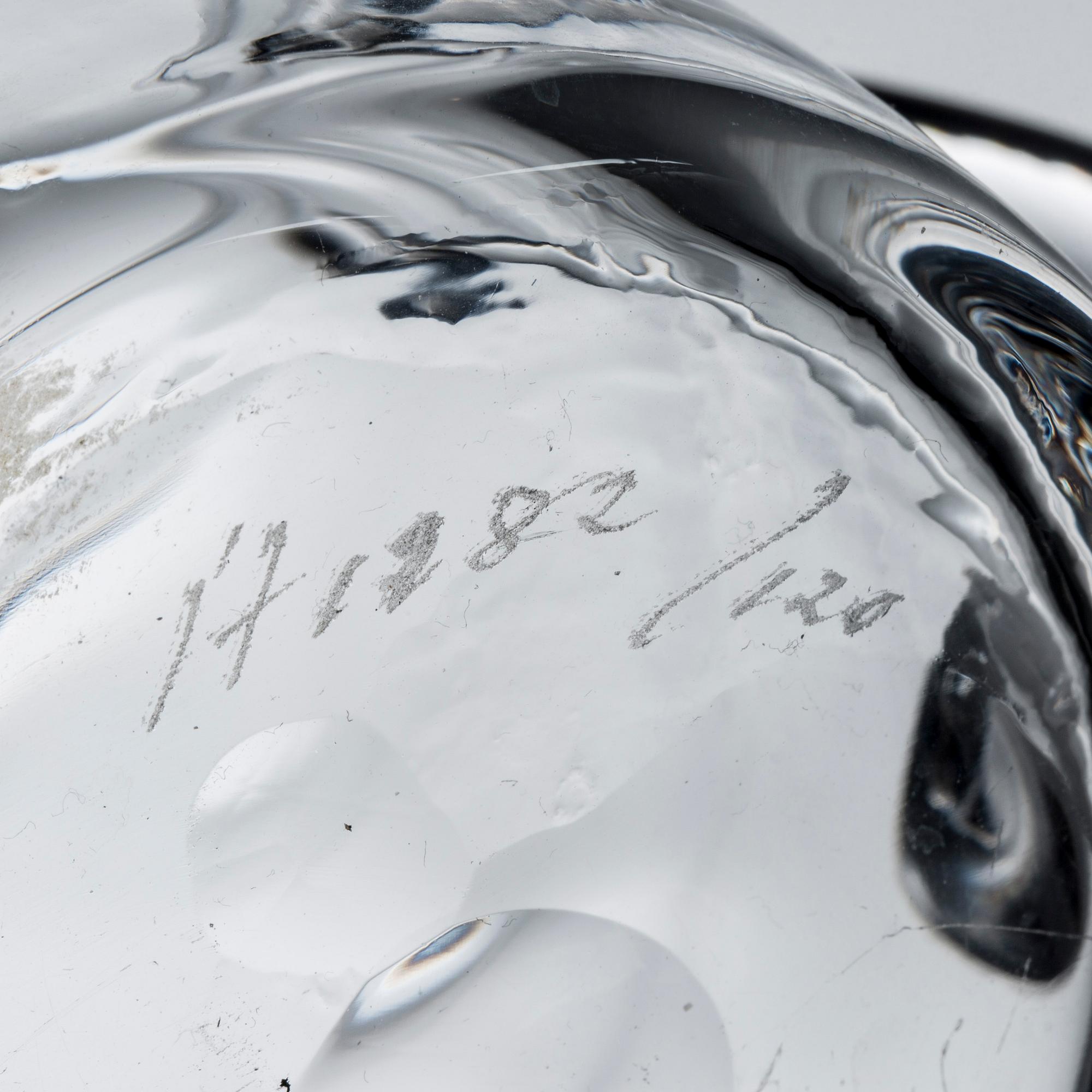 KANNA, glas. Erik Höglund. Signerad.