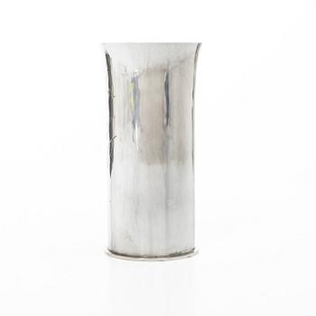 Gunnar Cyrén, Vase, sterling silver, Gävle, 1982.