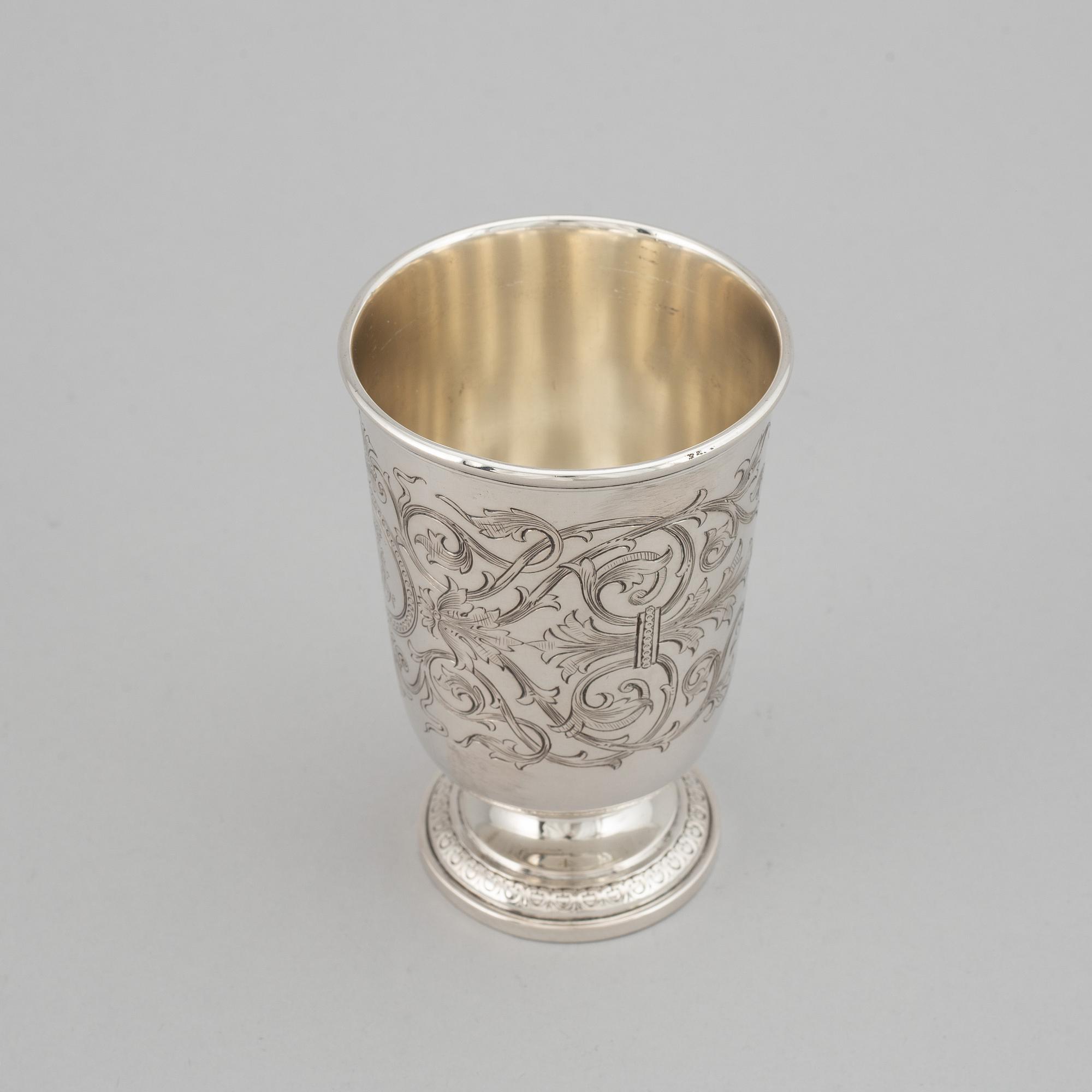 An Austrian late 19th century / early 20th century silver beaker, marked JC Klinkosch (Vienna).