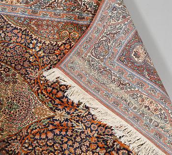 MATTA, troligen Ghom, 1900-talets andra hälft, 226 x 138 cm.