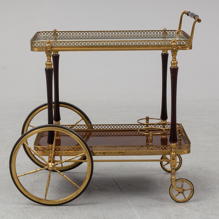 SERVERINGSVAGN, 1900-talets andra hälft.