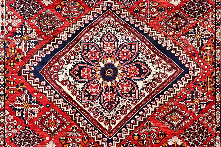 A Bakhtiari, c. 340 x 226 cm.