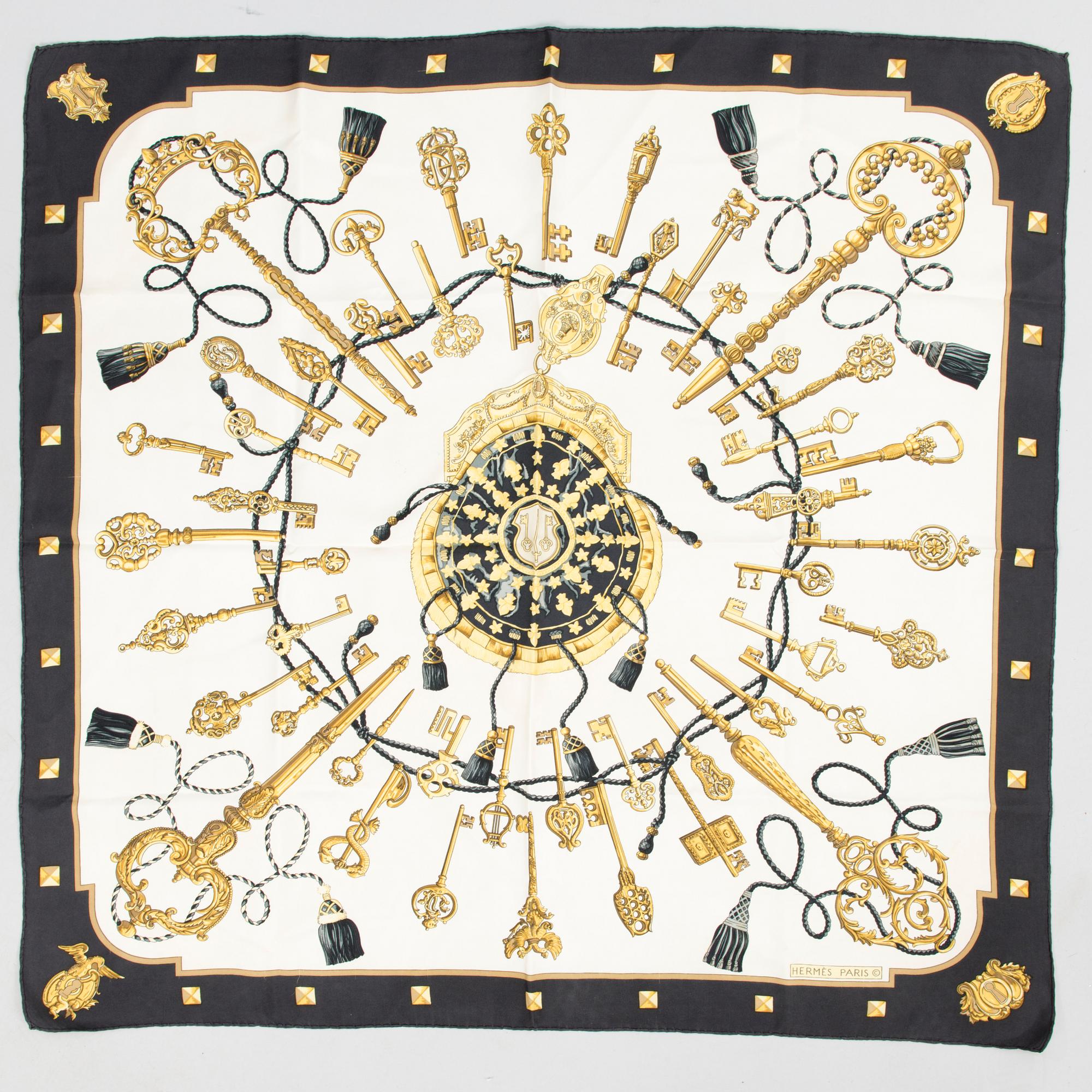 HERMÈS, TVÅ SIDENSCARFAR.