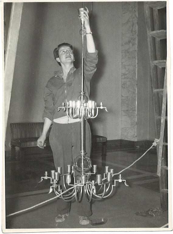 Paavo Tynell, bordslampa, modell 5069 Taito 1940-tal.