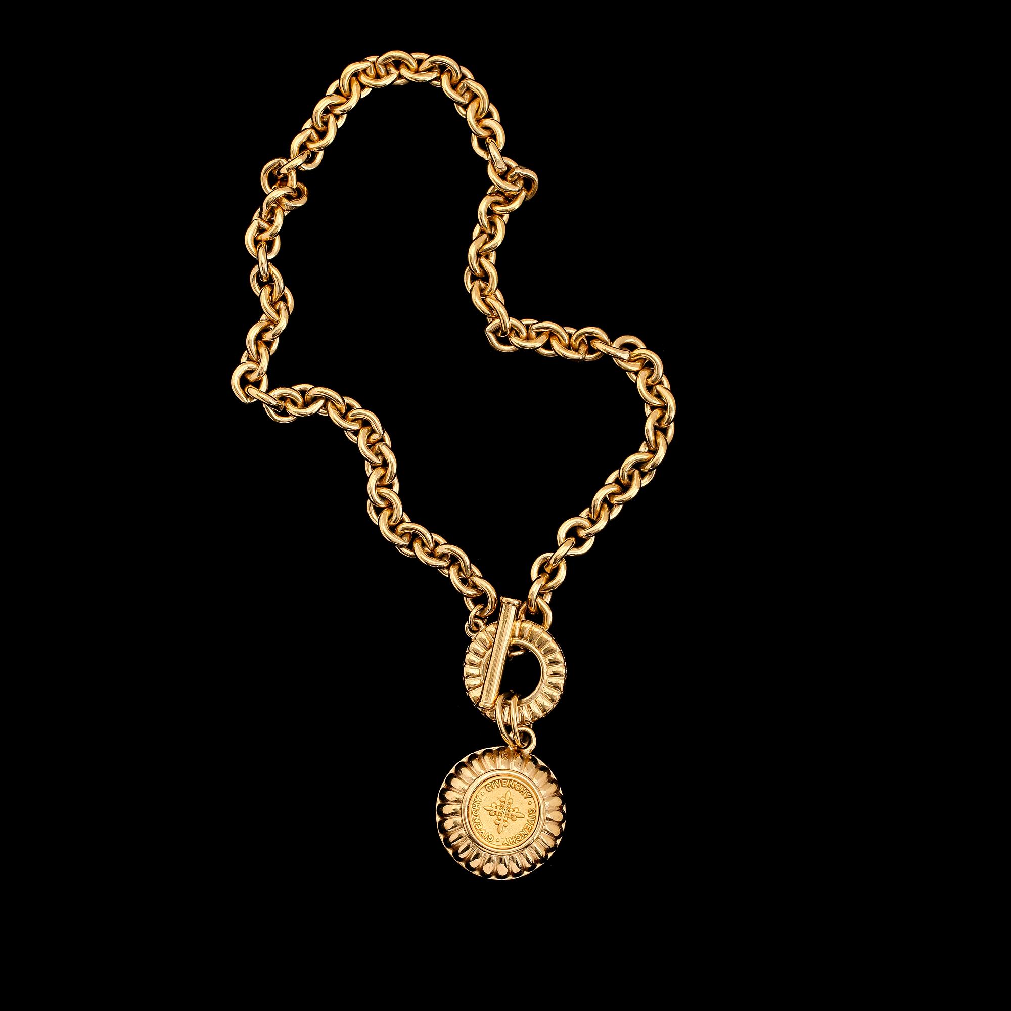 COLLIER, Givenchy.
