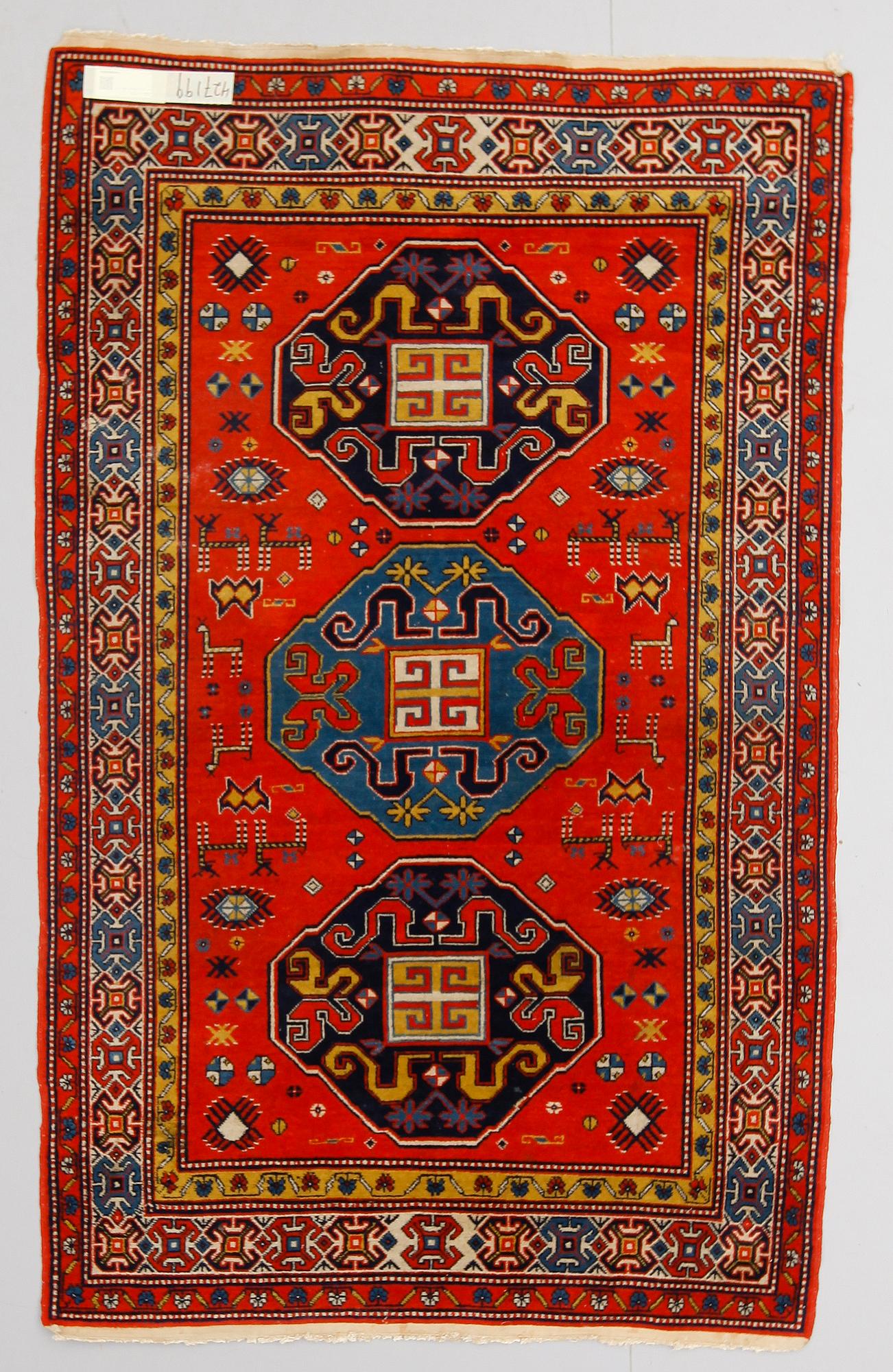 MATTA, semiantik/old Kaukas. 205 x 130 cm.