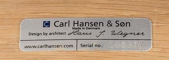 HANS J. WEGNER, stolar 4 st, "CH 20", för Carl Hansen & Søn.
