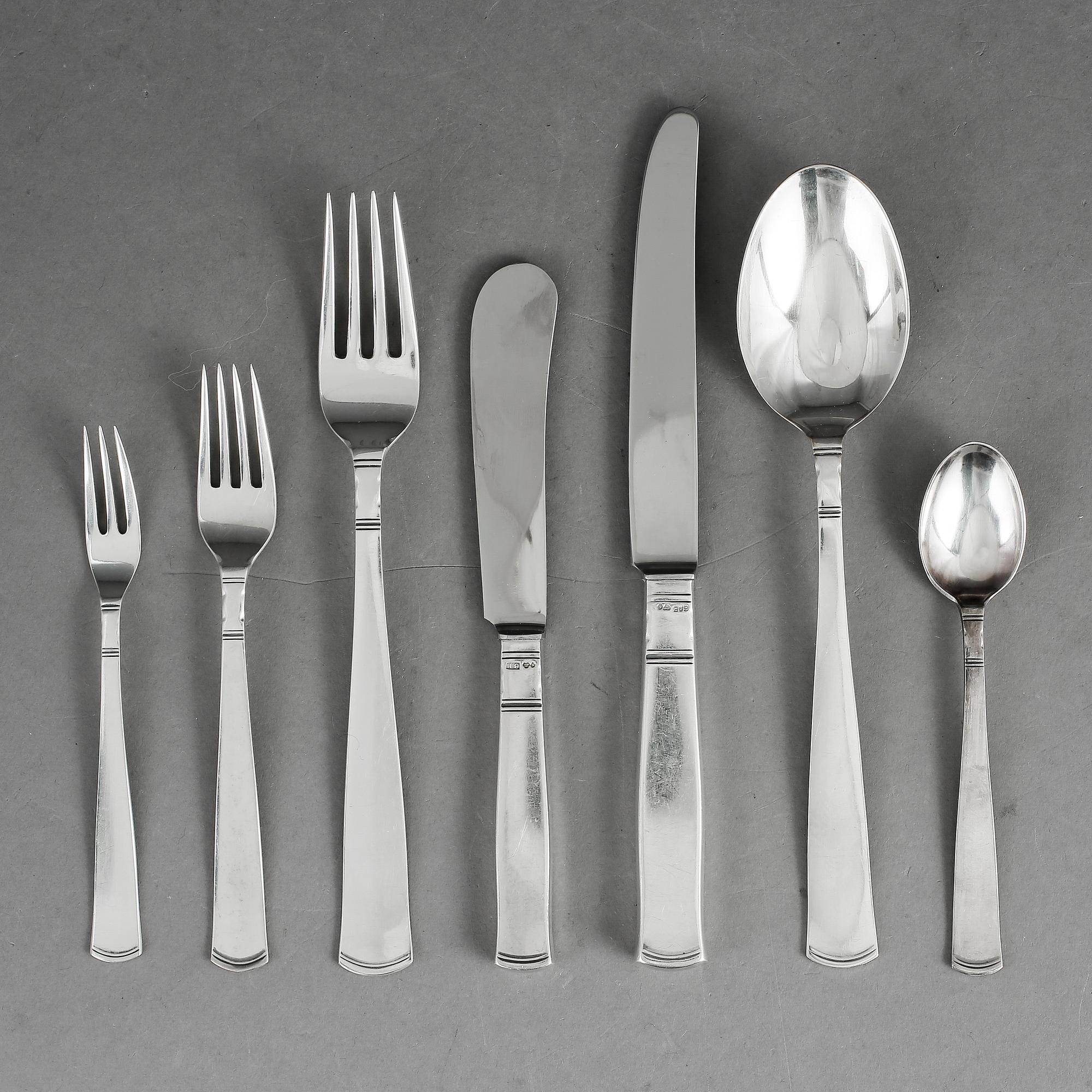 BESTICKSERVIS, 42 delar, silver, "Rosenholm", GAB, Stockholm, 1950-/60-/70-tal. Vikt exkl delar med metallblad ca 1067g.