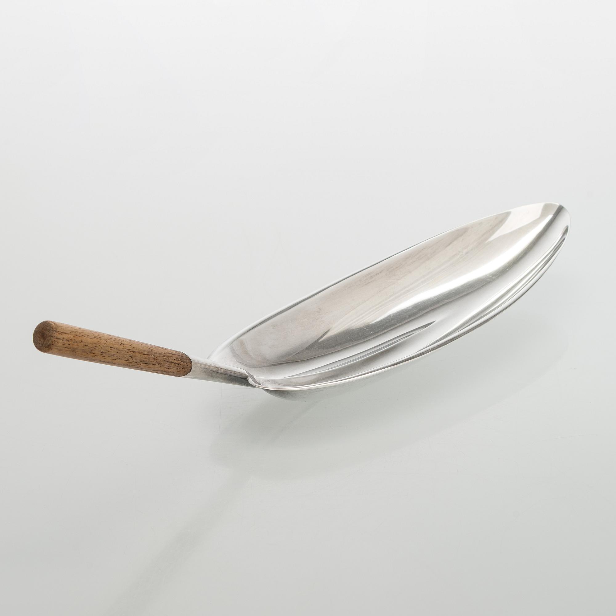 Tapio Wirkkala, Skål, TW 85, silver, Kultakeskus, Tavastehus 1964.