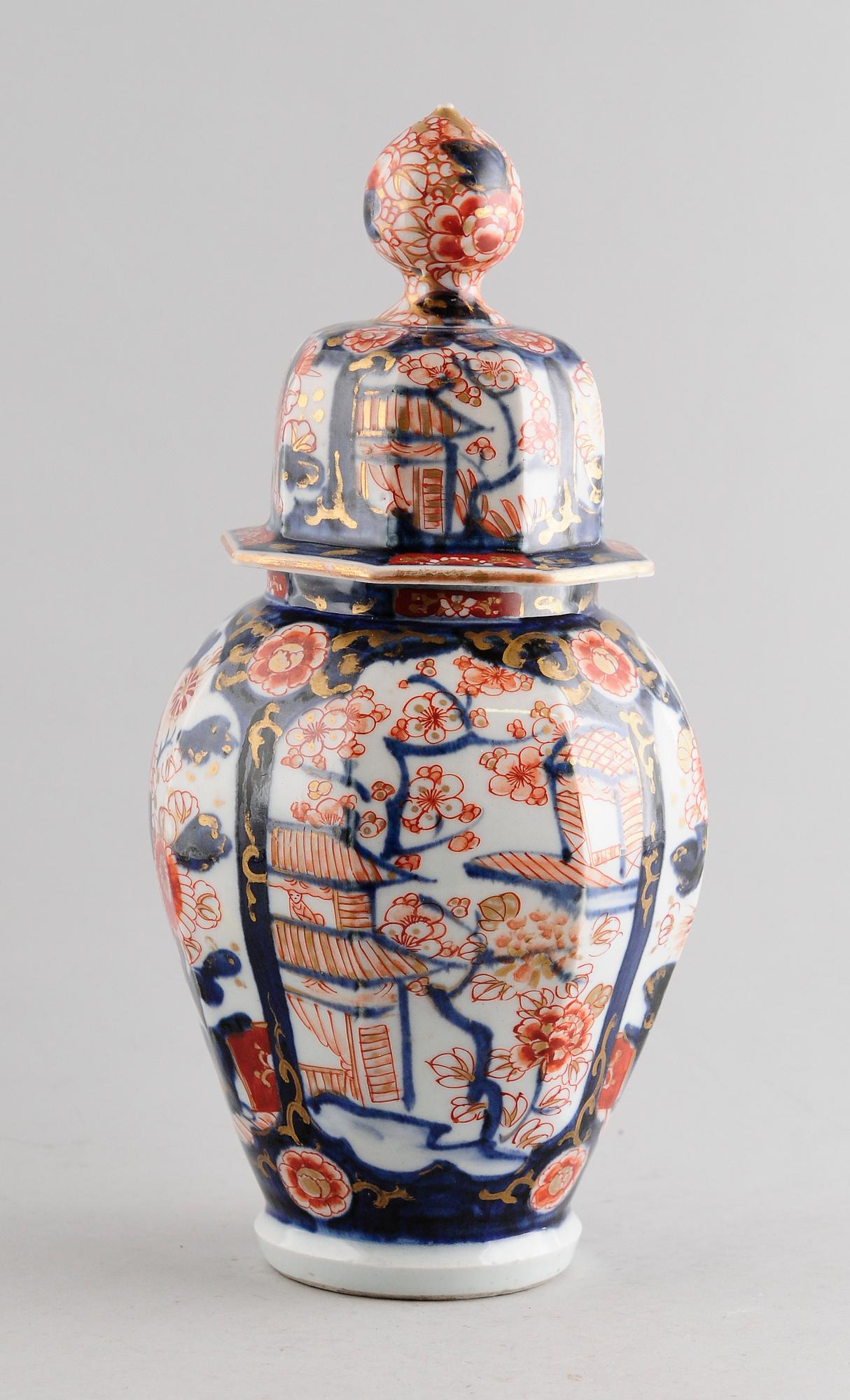 LOCKURNA, porslin, Imari, Japan, 1800-tal.