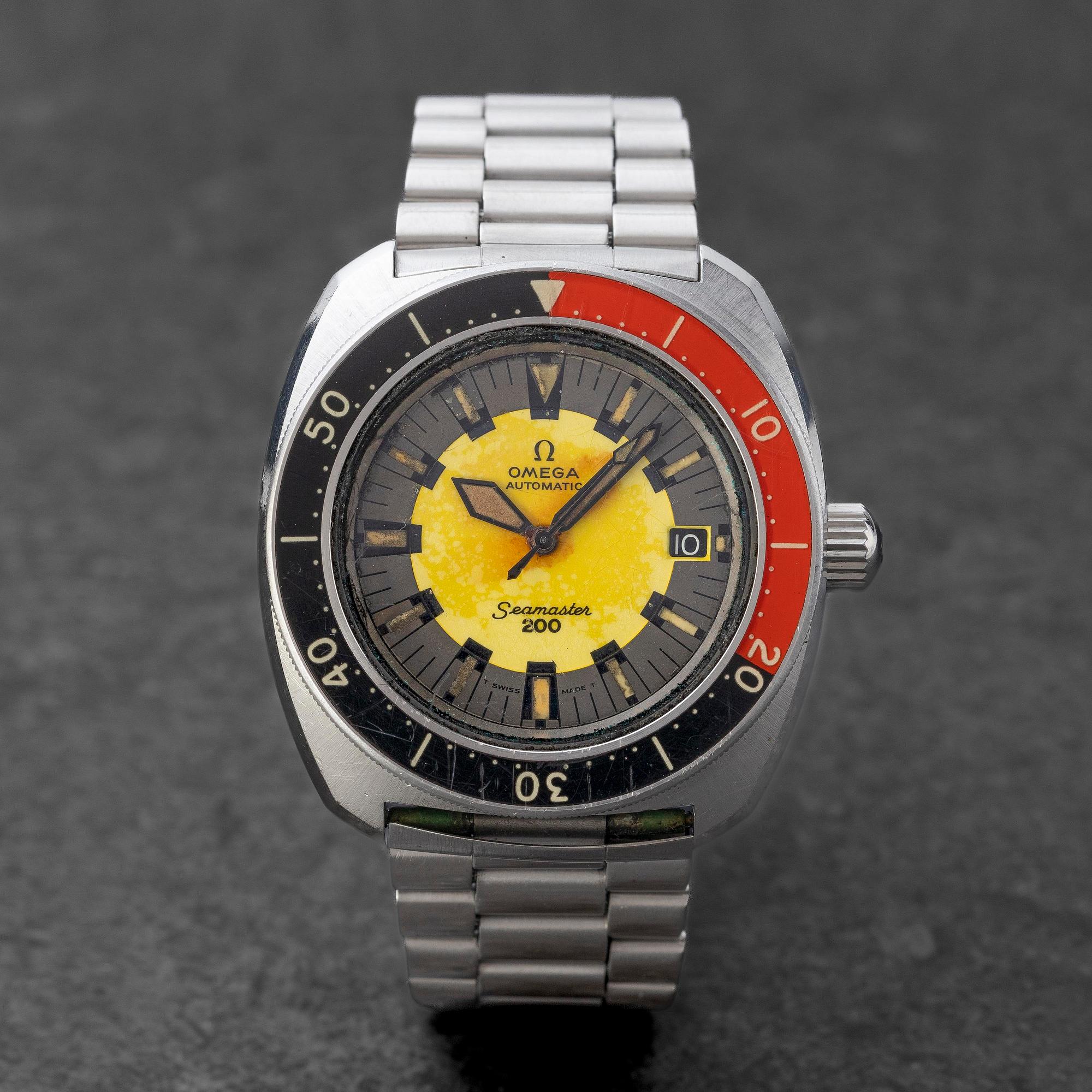 Omega, Seamaster 200, "Banana", wristwatch, 41 mm.